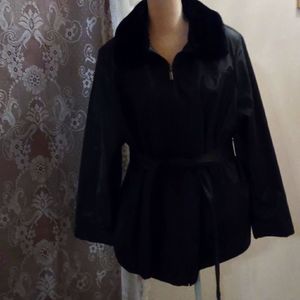 Outbrook Woman Women's Size XL‎ Black Rain Jacket Zip Belted Faux Fur Collar